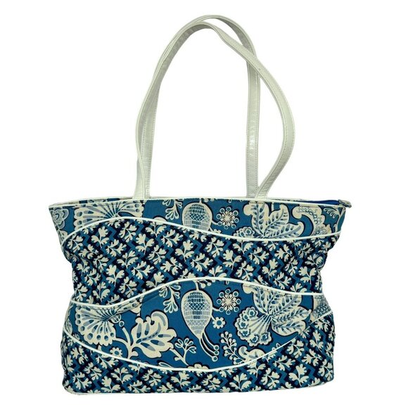 Vera Bradley Making Waves Blue Lagon Quilted Tote Bag Blue White Floral Pattern - Picture 1 of 7